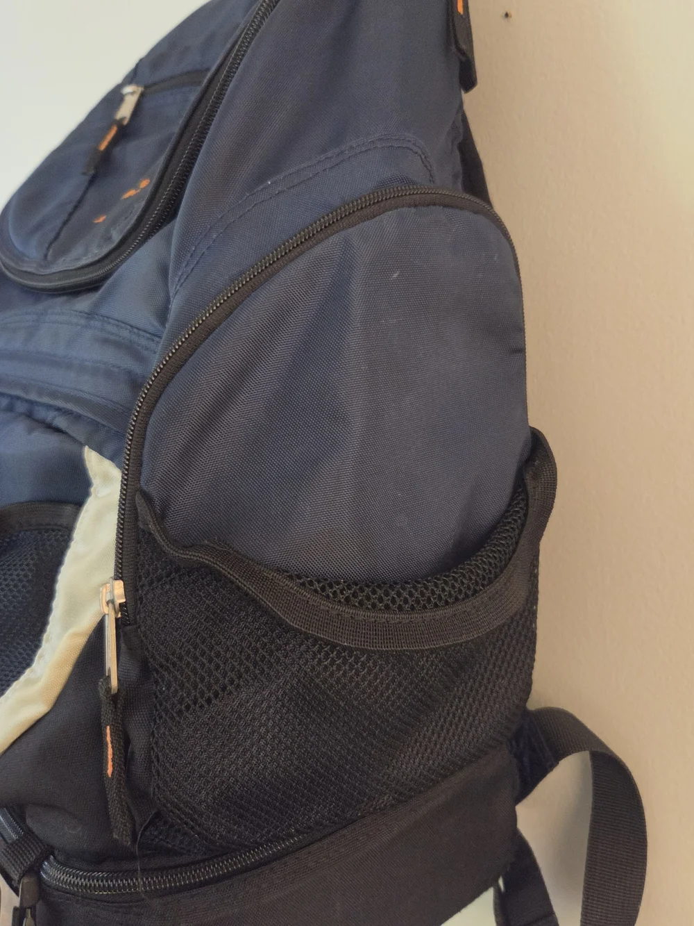 Eddie Bauer Large Multi-Compartment Navy Blue Backpack